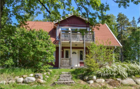 4 Bedroom Lovely Home In Mariefred